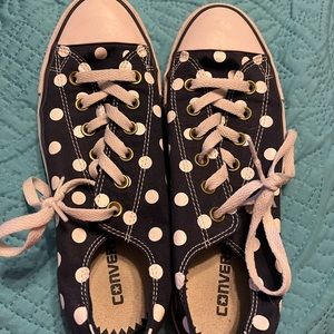 Converse - Navy blue with white polka-dots